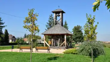 Lukacshaza Nagycsomotei Fa Haranglab