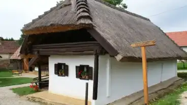 Magyarszombatfa Fazekashaz