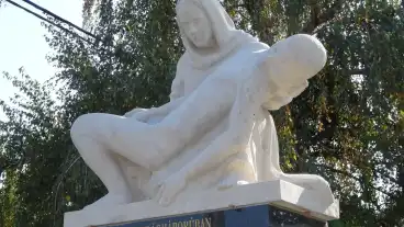 Mandok Ii Vilaghaborus Emlekmu