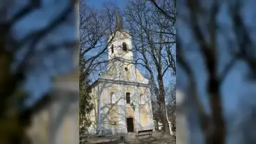 Many Katolikus Templom