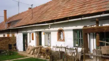 Marianosztra Faluhaz