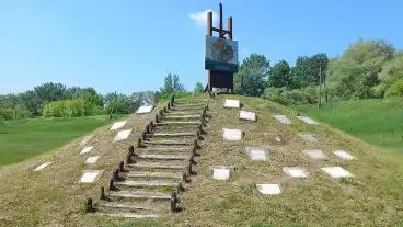 Martely Festok Domja