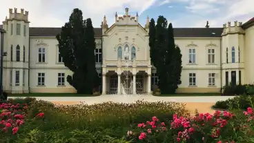 Martonvasar Brunszvik Kastely 1