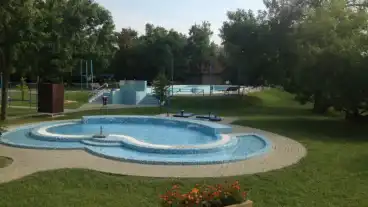 Mezobereny Kalman Furdo 1