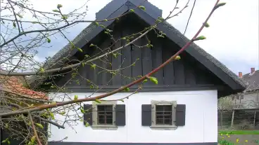 Mezokovesd Szovo Alkotohaz