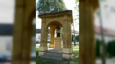 Miske Nepomuki Szobor