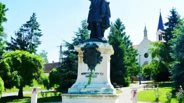 Nagycenk Szechenyi Szobor