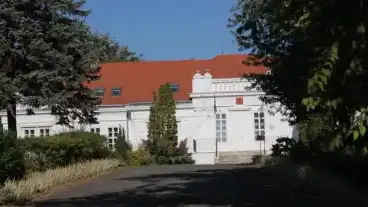 Nagydobos Perenyi Kastely