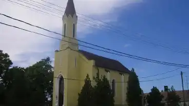 Nemesszalok Katolikus Templom 01