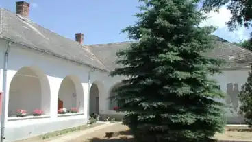 Nyiribrony Jarmy Kastely