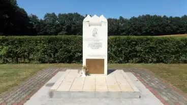 Nyirmartonfalva Vilaghaborus Emlekmu