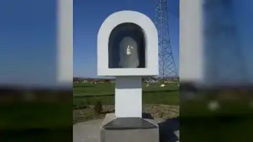 Osi Erzsebet Kiralyne Szobor 1