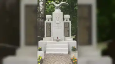 Paka Vilaghaborus Emlekmu