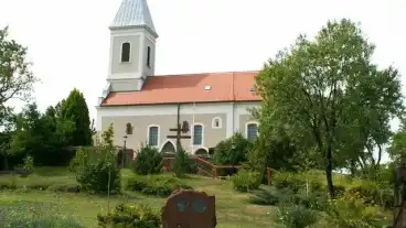 Paloznak Reformatus Templom