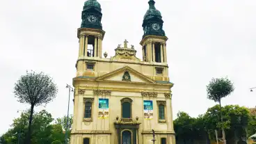 Papa Szent Istvan Vertanu Templom 1