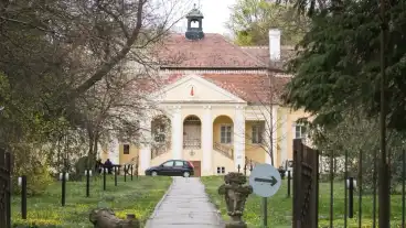 Peresznye Esterhazy Kastely