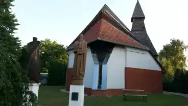 Porszombat Katolikus Templom 01