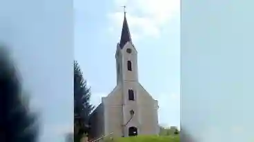 Pusztaszentlaszlo Evangelikus Templom