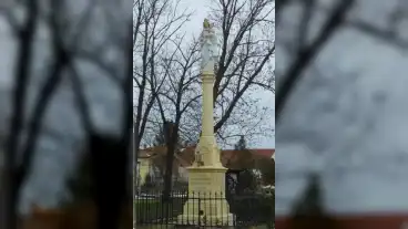 Rabacsecseny Maria Szobor