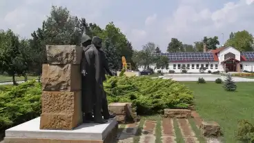 Ruzsa Felszabadulas Emlekmu