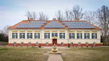 Sandorfalva Pallavicini Kastely 1