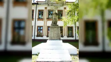 Sarud I Vilaghaborus Emlekmu