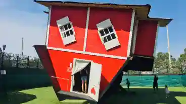 Siofok Forditott Haz 1