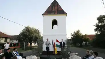 Sorkikapolna Haranglab 01