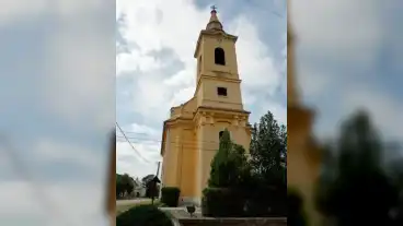 Szakszend Katolikus Templom