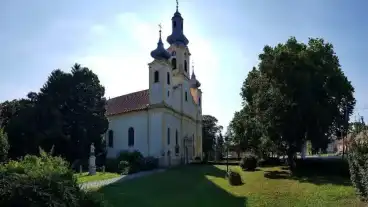 Szany Katolikus Templom