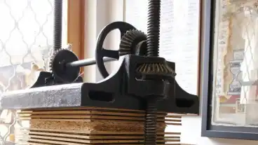 Szentendre Vincze Laszlo Papirmerito Muhely Es Galeria 1