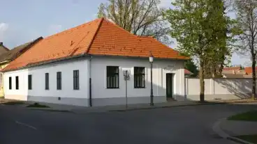 Szentes Szin Es Vendeghaz 1