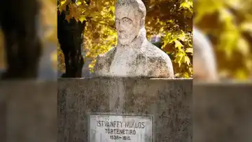 Szigetvar Istvanffy Szobor