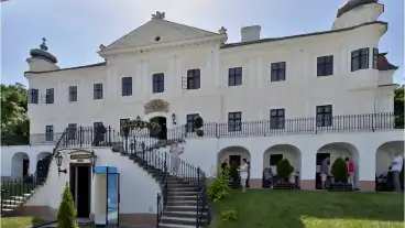 Szirak Teleki Degenfeld Kastely 1