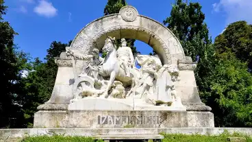 Szolnok Damjanich Emlekmu