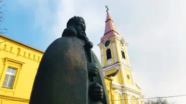 Tapolca Szent Istvan Szobor 1