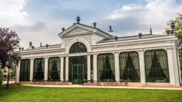 Tata Palma Rendezvenyhaz 1