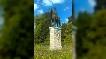 Tatabanya Esterhazy Lovasszobra