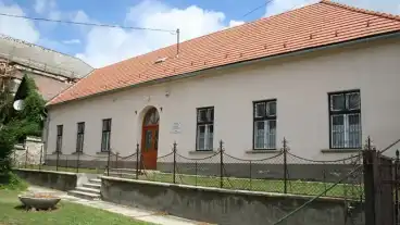 Tatabanya Szlovak Haz