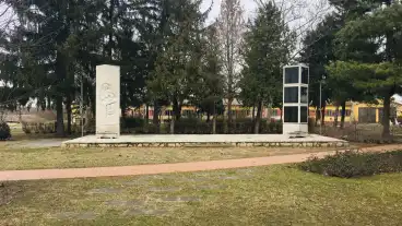 Tiszaalpar Ii Vilaghaborus Emlekmu