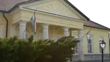 Tiszadada Zathureczky Kastely