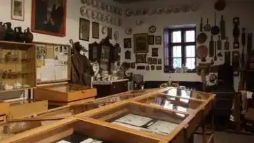 Tiszakeszi Iskola Es Kozsegtorteneti Gyujtemeny 1