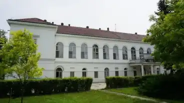 Ujszasz Orczy Kastely