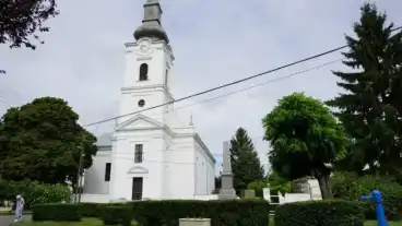 Uszod Reformatus Templom