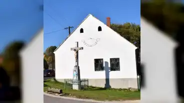 Varoslod Naporas Haz