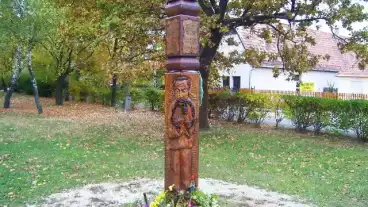 Velence Kommunista Terror Aldozatainak Emlekmuve 01