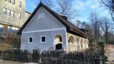 Veszprem Bakonyi Haz 001