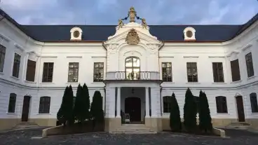 Veszprem Erseki Palota 1