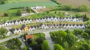 Villanykovesd Muemlek Pincesor 1