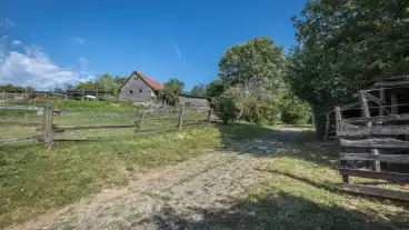 Visegrad Mogyoro Hegyi Vadbemutato Kert